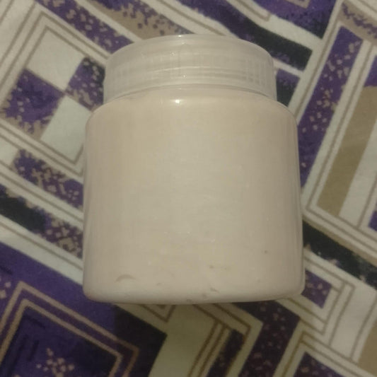 Zafrani Whitening Cream Natural Skin Care Formula Brightens Complexion Reduces Dark Spots Enhances Smooth Radiant Glow - 200g