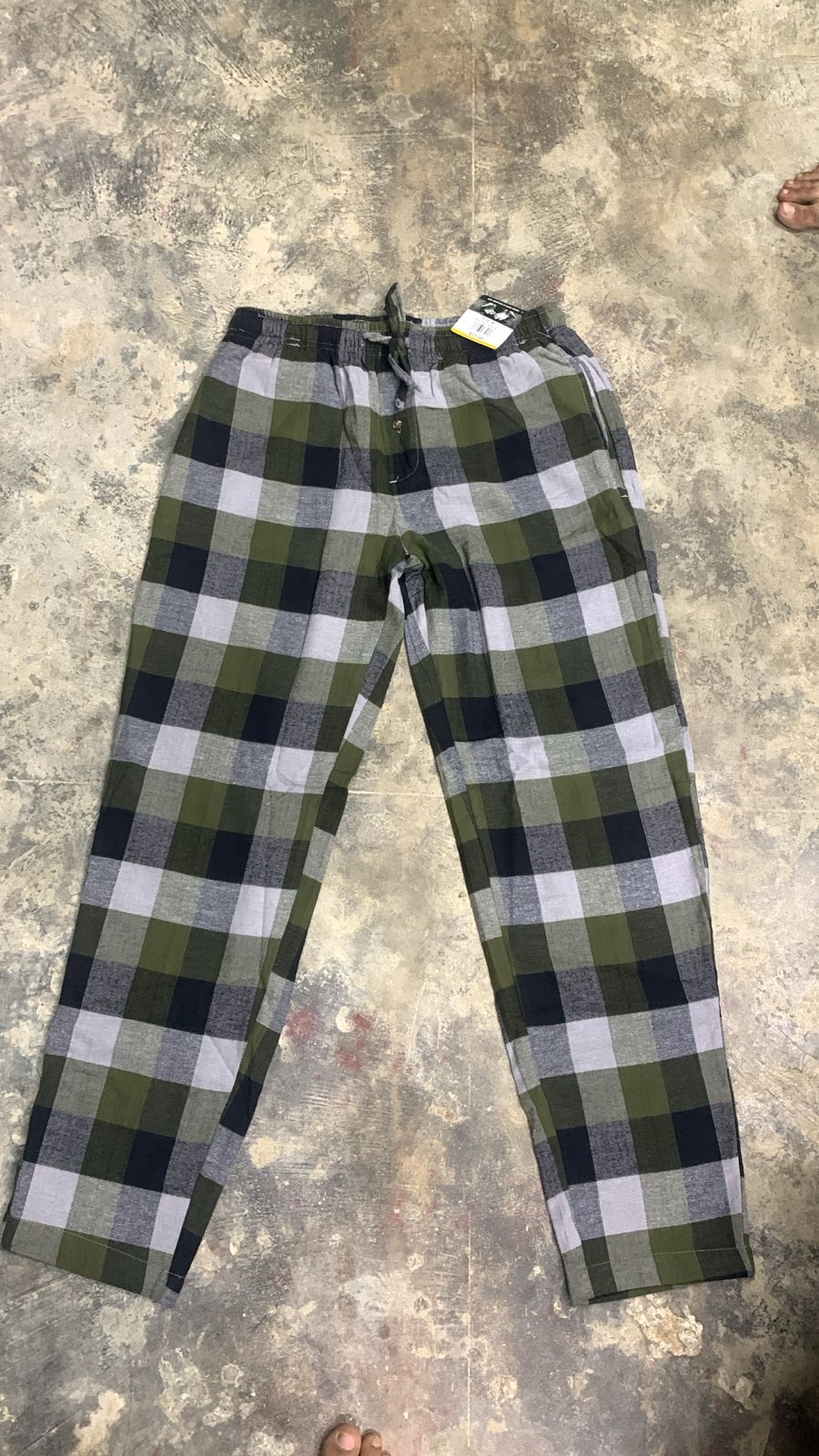 Unique And Causal Men Trouser (pack of 1) LARGE