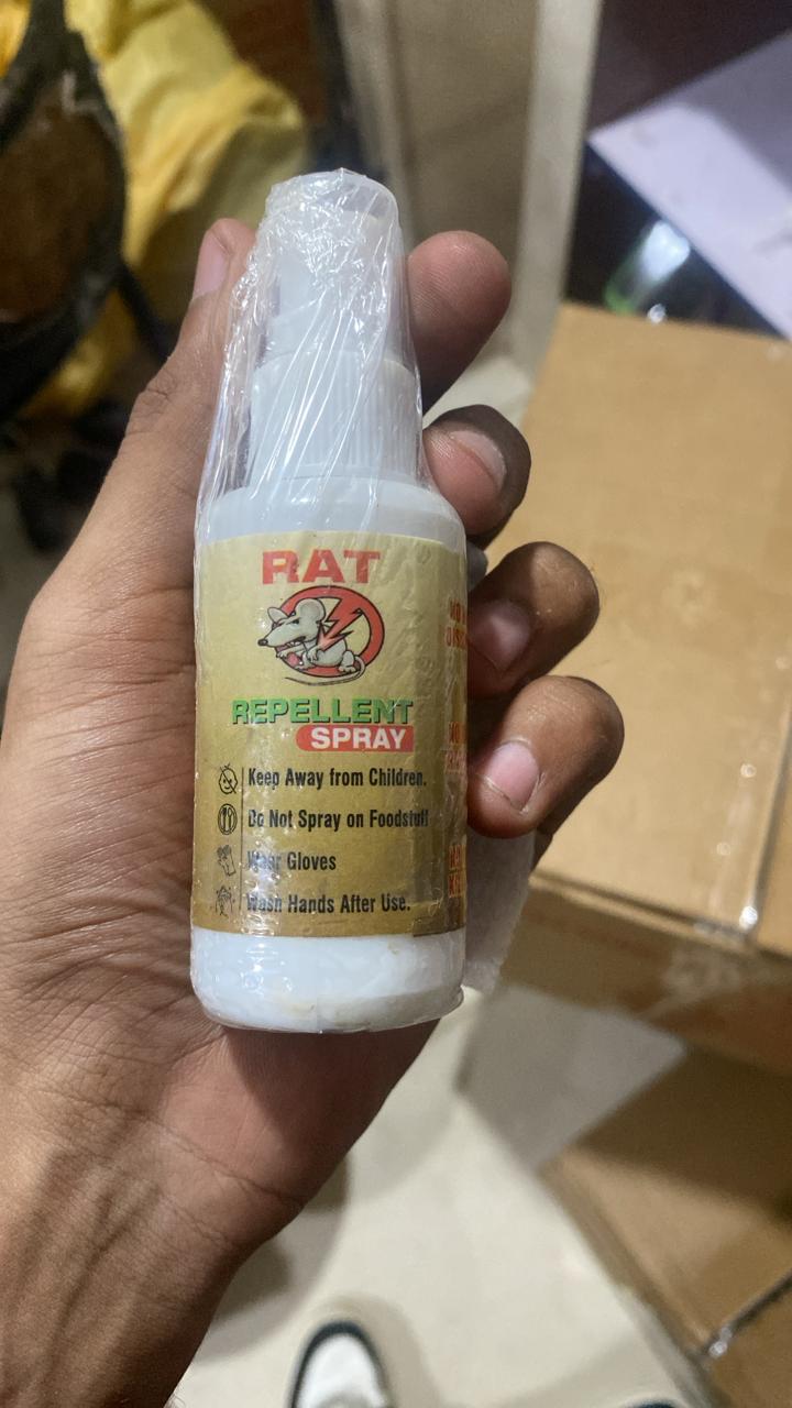Rat Repellent Spray 50ml – Natural, Safe & Non-Toxic Rodent Deterrent for Home, Kitchen, Car, and Storage Areas